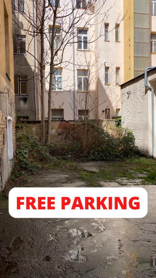 Lovely Havanska - With Free Parking Apartment Prag